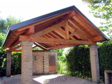 tettoia con capriate C10803.jpg